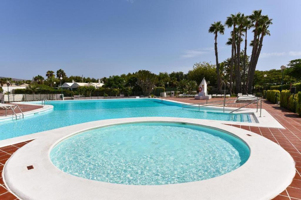 Charming Bungalow With Private Garden Maspalomas  Buitenkant foto